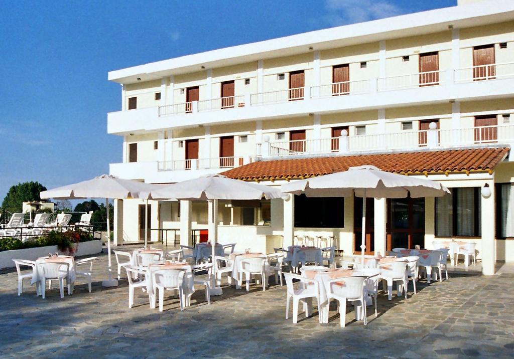 Hotel Prassino Nissi 모라이티카 외부 사진