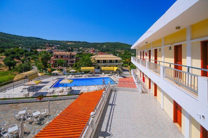 Hotel Prassino Nissi 모라이티카 외부 사진